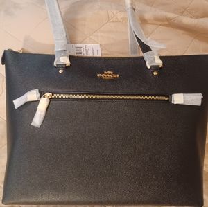 Coach nwt tote